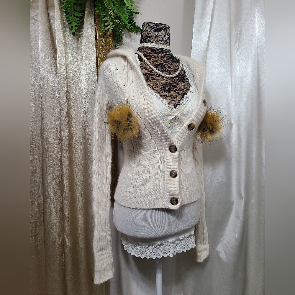 ♡ Y2K ♡ Abercrombie Cream Wool & Rabbit Hair Babydoll Sweater Fur Pompoms - Picture 4 of 11